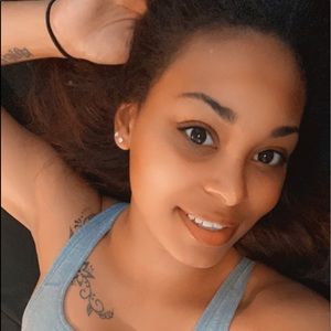 Meet your Posher, Alonna